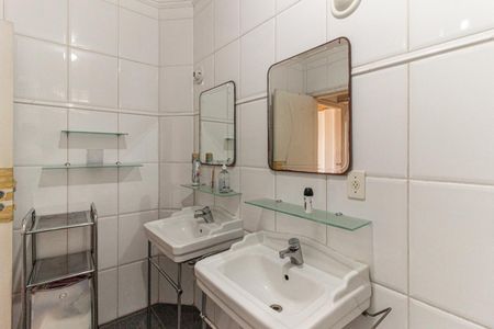 Apartamento à venda com 165m², 3 quartos e 2 vagasBanheiro da Suíte