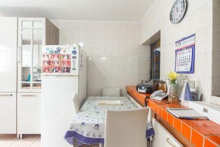 Casa à venda com 225m², 2 quartos e 1 vagaCozinha 