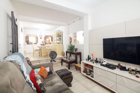 Casa à venda com 225m², 2 quartos e 1 vagaSala 