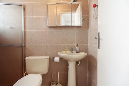 Casa à venda com 225m², 2 quartos e 1 vagaBanheiro de Serviço 