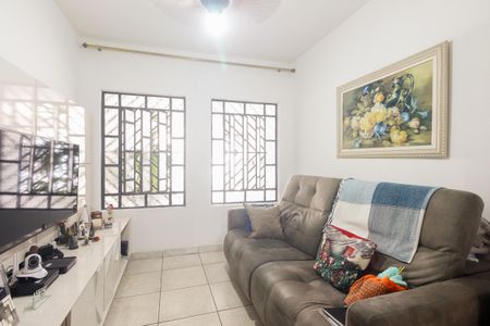 Casa à venda com 225m², 2 quartos e 1 vagaSala 