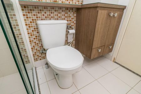 Apartamento à venda com 64m², 2 quartos e 1 vaga Apartamento à venda com 64m², 2 quartos e 1 vagaBanheiro Social