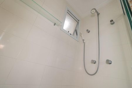 Apartamento à venda com 64m², 2 quartos e 1 vaga Apartamento à venda com 64m², 2 quartos e 1 vagaBanheiro Social