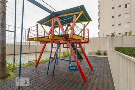 Apartamento à venda com 64m², 2 quartos e 1 vaga Apartamento à venda com 64m², 2 quartos e 1 vagaÁrea comum - Playground