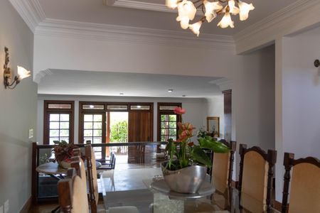 Casa à venda com 450m², 4 quartos e 4 vagas Casa à venda com 450m², 4 quartos e 4 vagasCopa