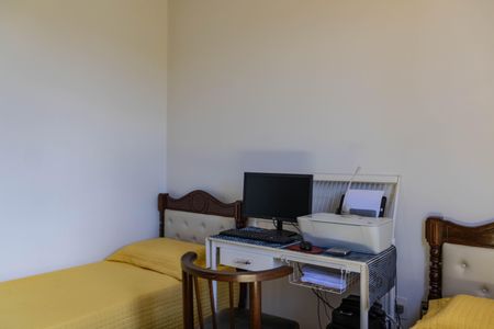 Casa à venda com 450m², 4 quartos e 4 vagas Casa à venda com 450m², 4 quartos e 4 vagasQuarto 2