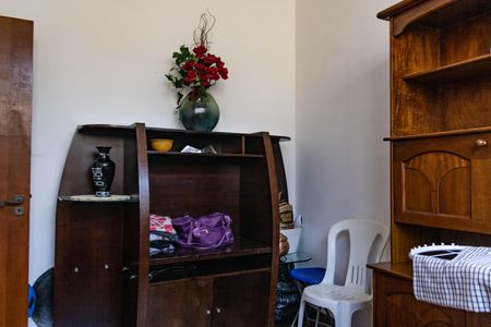 Casa à venda com 450m², 4 quartos e 4 vagas Casa à venda com 450m², 4 quartos e 4 vagasQuarto de Serviço