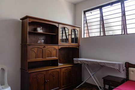 Casa à venda com 450m², 4 quartos e 4 vagas Casa à venda com 450m², 4 quartos e 4 vagasQuarto de Serviço