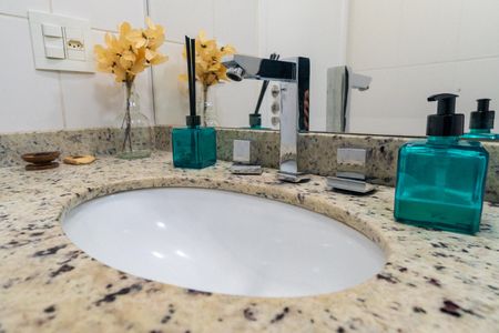 Apartamento para alugar com 83m², 2 quartos e 1 vagaBanheiro Social Detalhe