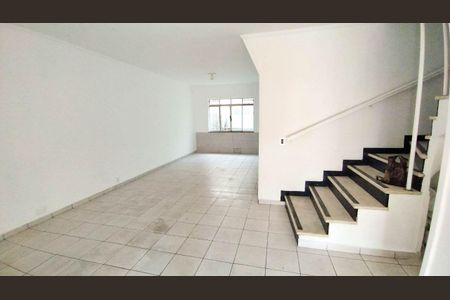 Casa para alugar com 170m², 3 quartos e 2 vagasSala
