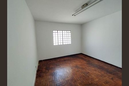 Casa para alugar com 170m², 3 quartos e 2 vagasQuarto 1