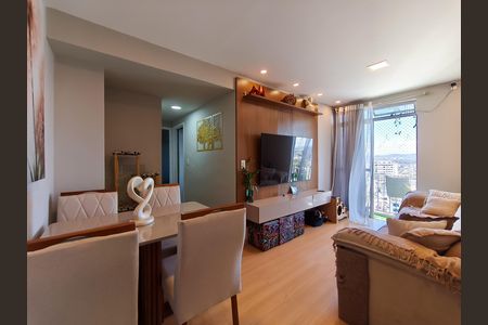 Apartamento à venda com 60m², 2 quartos e 1 vaga Apartamento à venda com 60m², 2 quartos e 1 vagaSala
