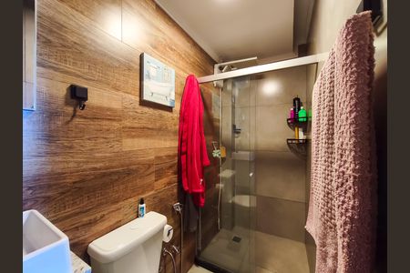 Apartamento à venda com 60m², 2 quartos e 1 vaga Apartamento à venda com 60m², 2 quartos e 1 vagaBanheiro da Suíte