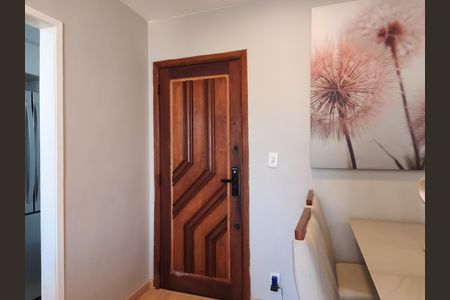 Apartamento à venda com 60m², 2 quartos e 1 vaga Apartamento à venda com 60m², 2 quartos e 1 vagaEntrada