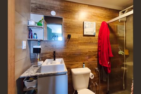Apartamento à venda com 60m², 2 quartos e 1 vaga Apartamento à venda com 60m², 2 quartos e 1 vagaBanheiro da Suíte
