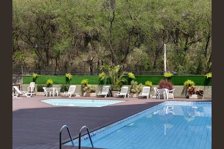 Apartamento à venda com 60m², 2 quartos e 1 vaga Apartamento à venda com 60m², 2 quartos e 1 vagaÁrea comum - Piscina