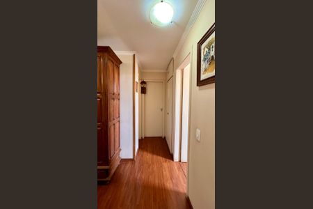 Apartamento à venda com 80m², 2 quartos e 1 vagaCorredor