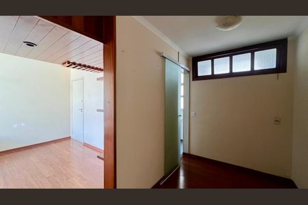 Apartamento à venda com 80m², 2 quartos e 1 vagaCorredor