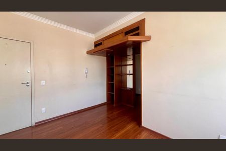 Apartamento à venda com 80m², 2 quartos e 1 vagaSala