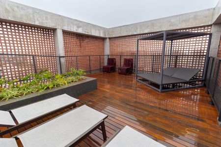 Apartamento à venda com 27m², 1 quarto e sem vagaÁrea comum - Piscina