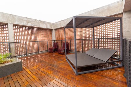 Apartamento à venda com 27m², 1 quarto e sem vagaÁrea comum - Piscina