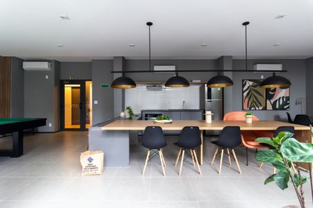 Apartamento à venda com 27m², 1 quarto e sem vagaÁrea comum - Salão de festas