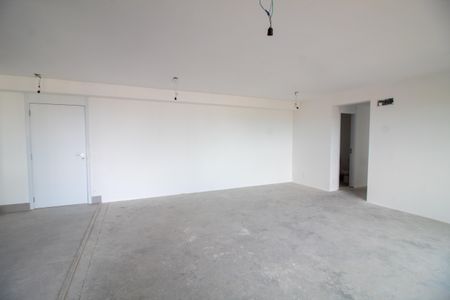 Apartamento à venda com 110m², 2 quartos e 2 vagasSala