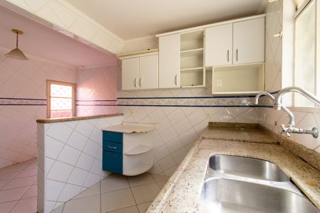 Casa à venda com 140m², 3 quartos e 5 vagasCozinha