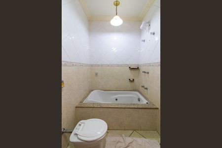 Casa à venda com 140m², 3 quartos e 5 vagasBanheiro