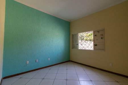 Casa à venda com 140m², 3 quartos e 5 vagasQuarto 2