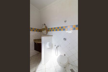 Casa à venda com 140m², 3 quartos e 5 vagasBanheiro 2