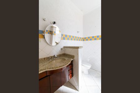 Casa à venda com 140m², 3 quartos e 5 vagasBanheiro 2