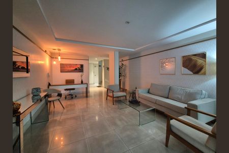 Apartamento à venda com 170m², 3 quartos e 3 vagasHall de entrada