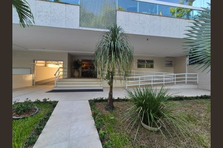 Apartamento à venda com 170m², 3 quartos e 3 vagasEntrada