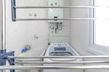 Apartamento à venda com 170m², 3 quartos e 3 vagas Apartamento à venda com 170m², 3 quartos e 3 vagasÁrea de Serviço