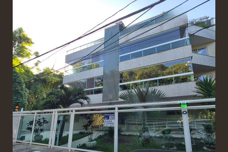 Apartamento à venda com 170m², 3 quartos e 3 vagasFachada