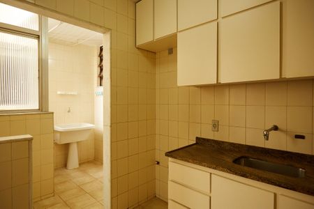 Apartamento à venda com 90m², 3 quartos e 2 vagasCozinha