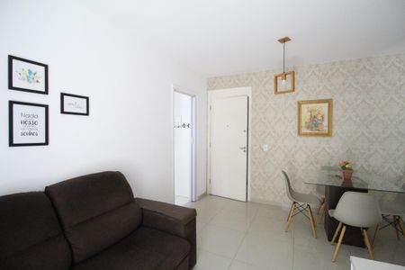Apartamento para alugar com 55m², 2 quartos e 1 vagaSala