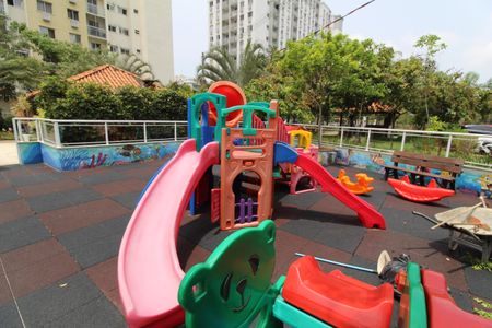 Apartamento para alugar com 55m², 2 quartos e 1 vagaÁrea comum - Playground