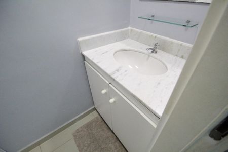Apartamento para alugar com 55m², 2 quartos e 1 vagaBanheiro