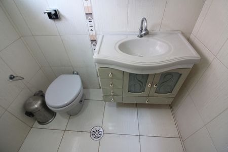 Apartamento para alugar com 65m², 2 quartos e 2 vagasBanheiro Social