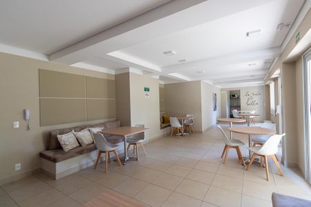 Apartamento à venda com 38m², 1 quarto e sem vagaÁrea comum - Salão de festas