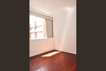 Apartamento para alugar com 56m², 2 quartos e 1 vagaQuarto 01