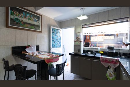 Casa à venda com 250m², 3 quartos e 2 vagasCozinha