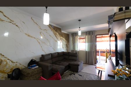 Casa à venda com 250m², 3 quartos e 2 vagasSala