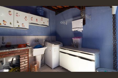 Casa à venda com 250m², 3 quartos e 2 vagasÁrea de Serviço