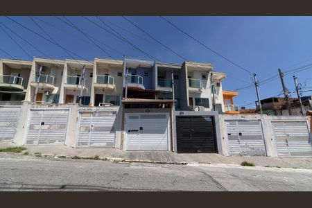 Casa à venda com 250m², 3 quartos e 2 vagasFachada