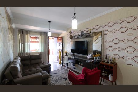 Casa à venda com 250m², 3 quartos e 2 vagasSala