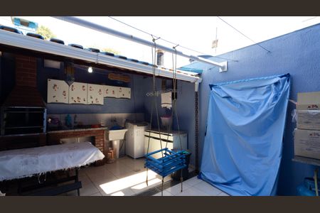 Casa à venda com 250m², 3 quartos e 2 vagasÁrea de Serviço