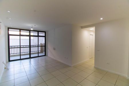 Apartamento à venda com 110m², 3 quartos e 2 vagas Apartamento à venda com 110m², 3 quartos e 2 vagasSala